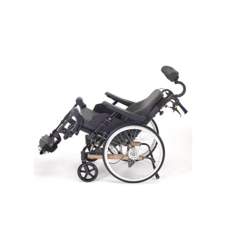 Pflegerollstuhl Rea® Clematis® Pro von Invacare®